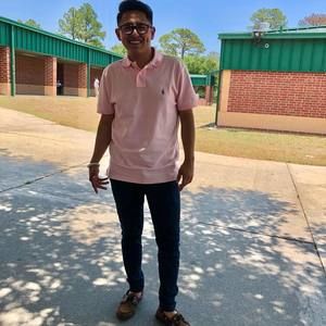 Meet your Posher, Ulises